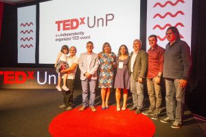 Palestrantes do TEDx UnP com a Reitora da Universidade. Foto: Alex Fernandes - Divulgação TEDx UnP