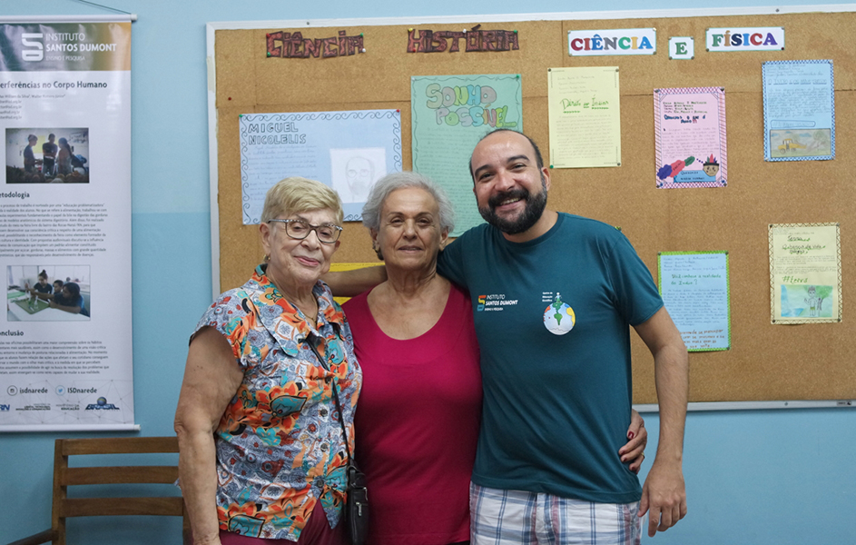 Esméria Rovai com a Diretora dos CECs, Dora Montenegro e o coordenador do CEC Natal, Walter Romero Jr.